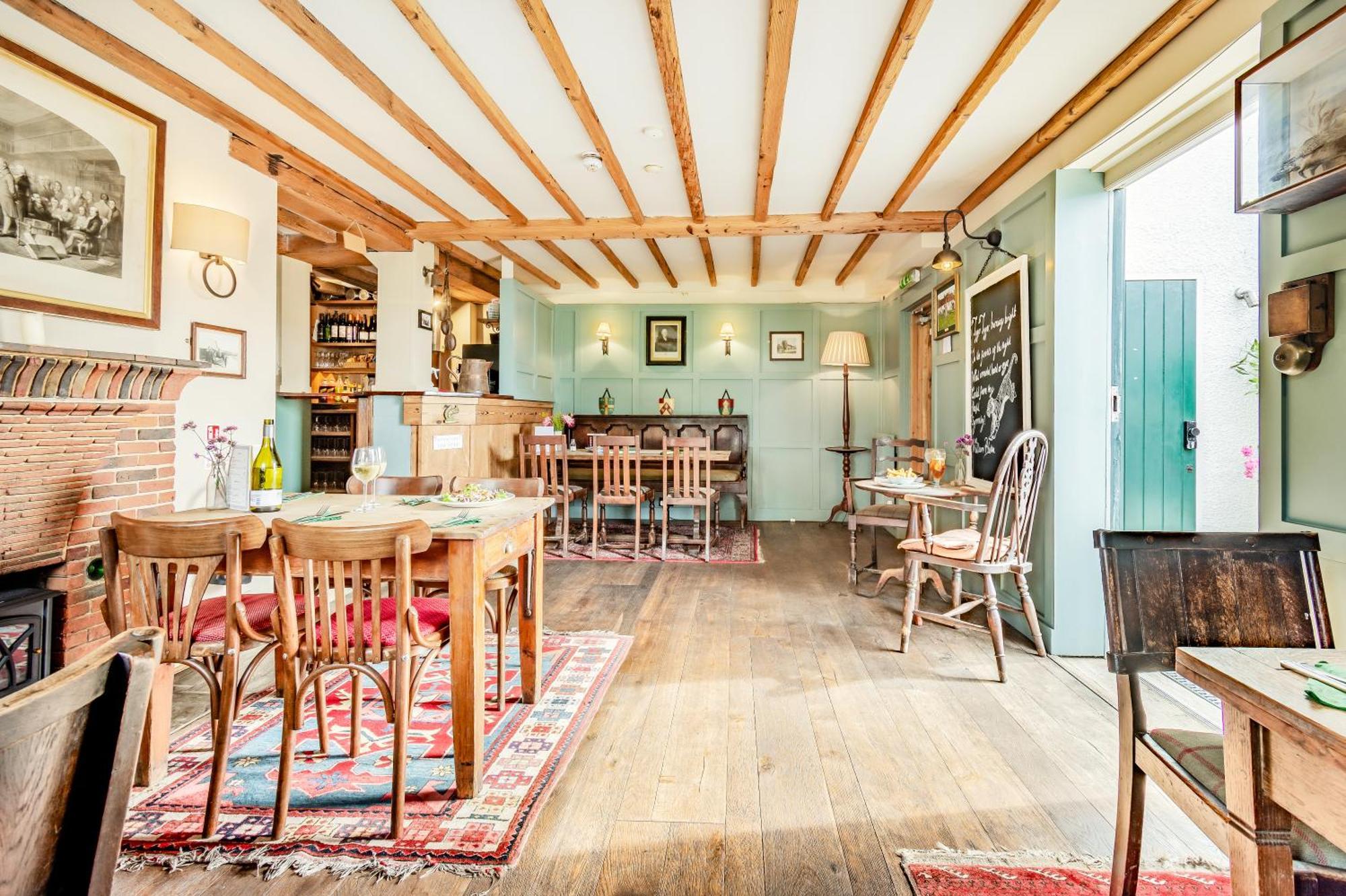 Tiger Inn - Elizabeth Eastdean Εξωτερικό φωτογραφία
